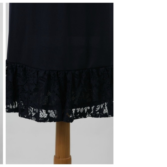 Black Skirt Extender - Picture 2 of 2